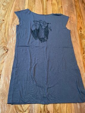 Smoking Lily bat top